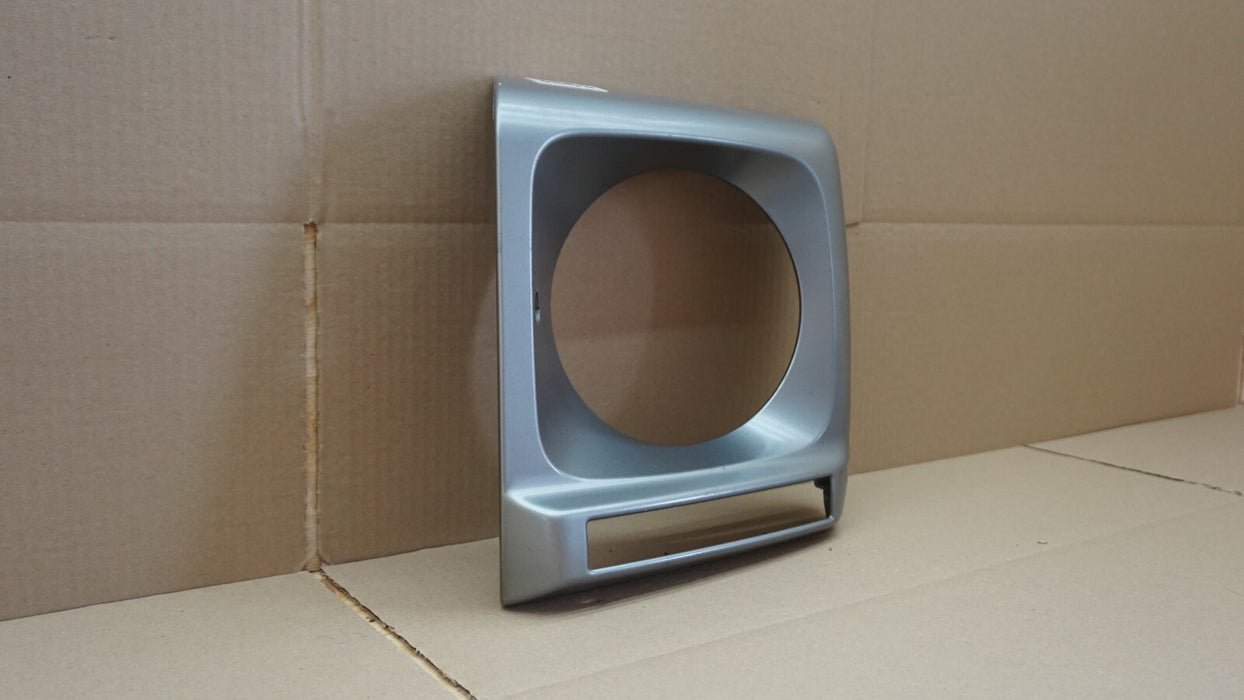 2016-2018 MERCEDES G500 G550 G63 G65 LEFT DRIVERS SIDE HEADLIGHT MOLDING OEM