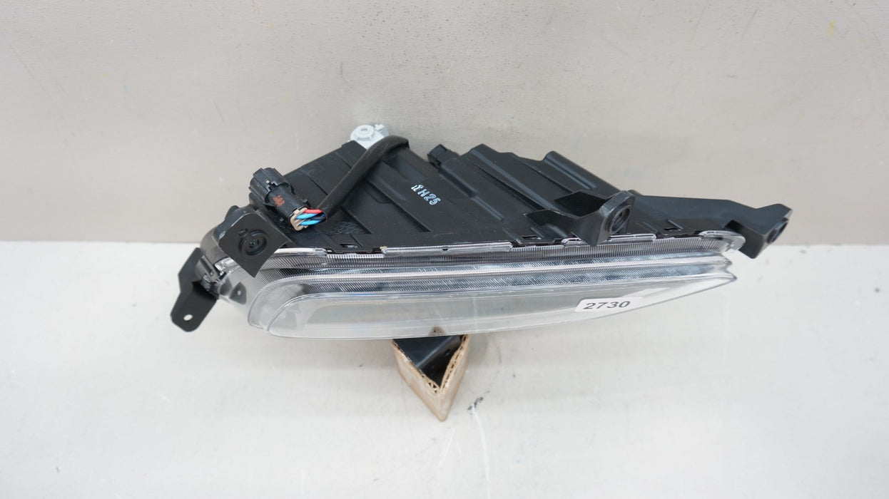 2016-2018 HYUNDAI TUCSON FRONT RIGHT PASSENGER SIDE FOG DLR LIGHT OEM