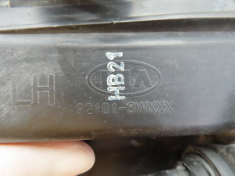 2011-2012 KIA SPORTAGE FRONT LEFT DRIVER HEADLIGHT LAMP HALOGEN OEM 92101-3WXXX