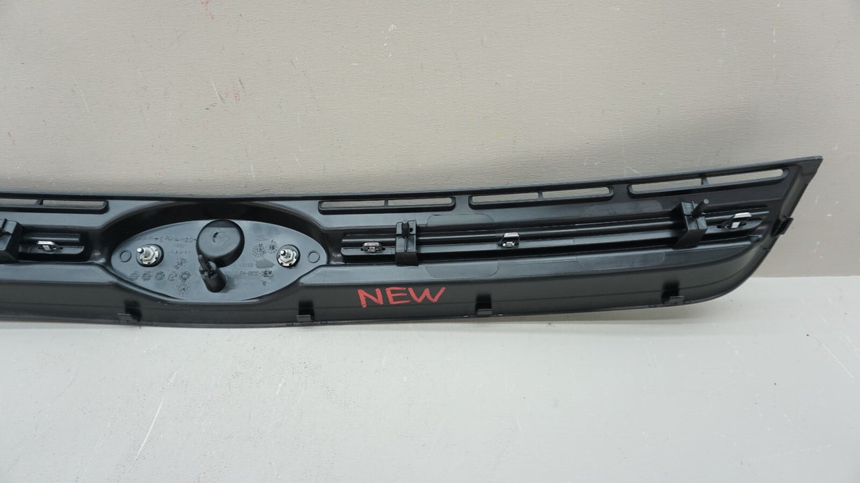 2013-2016 FORD ESCAPE FRONT UPPER GRILLE WITH EMBLEM OEM CJ54-8200-DEW