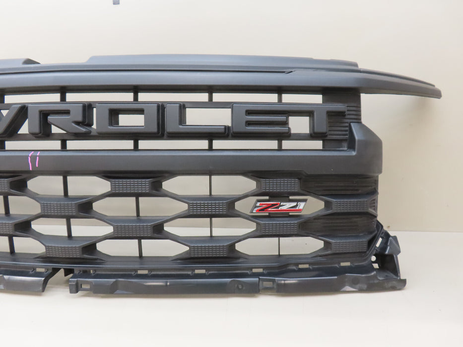 2022-2023 CHEVROLET SIVERADO Z71 FRONT RADIATOR GRILL GRILLE OEM