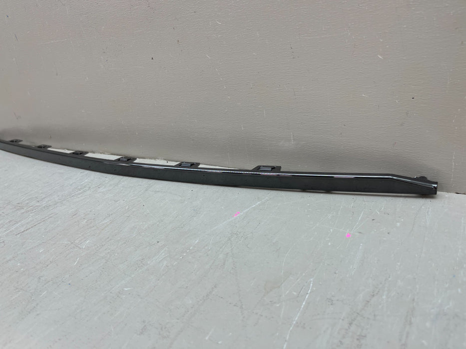 2021-2023 HYUNDAI ELANTRA REAR LOWER BUMPER CHROME TRIM CENTER 86699-AB000 OEM