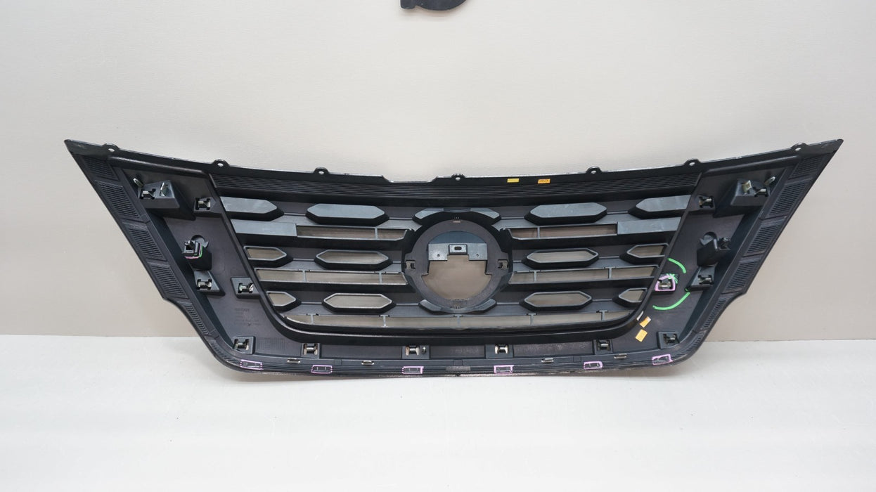 2017-2020 NISSAN PATHFINDER FRONT BUMPER RADIATOR GRILLE OEM 62310-9PF1A