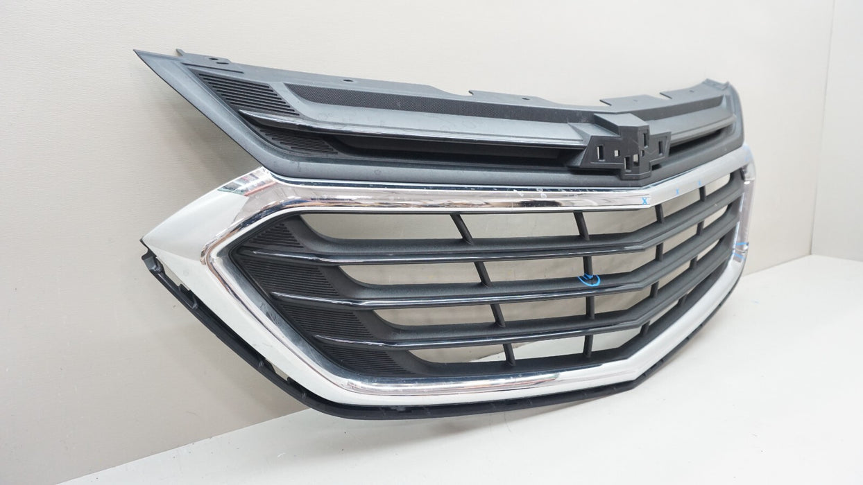 2018-2021 CHEVROLET EQUINOX FRONT RADIATOR CENTER GRILLE OEM 84150736