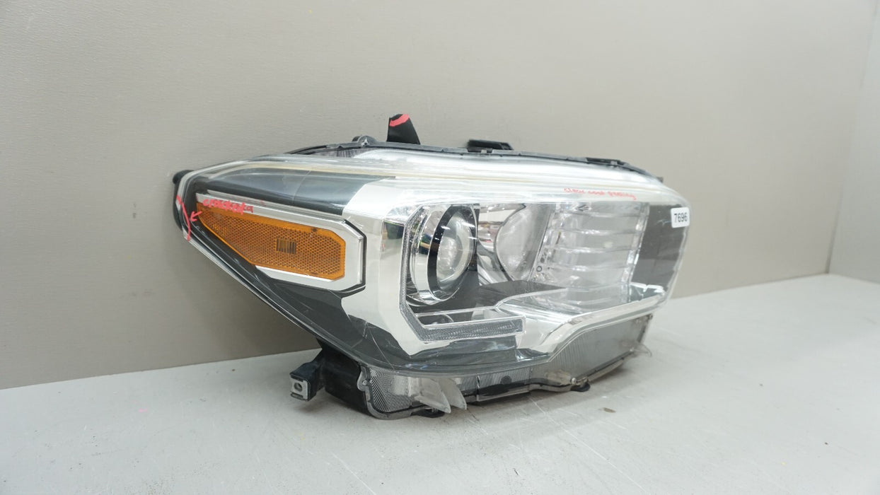 2020-2023 TOYOTA TACOMA FRONT RH RIGHT PASSENGER SIDE HALOGEN HEADLIGHT OEM