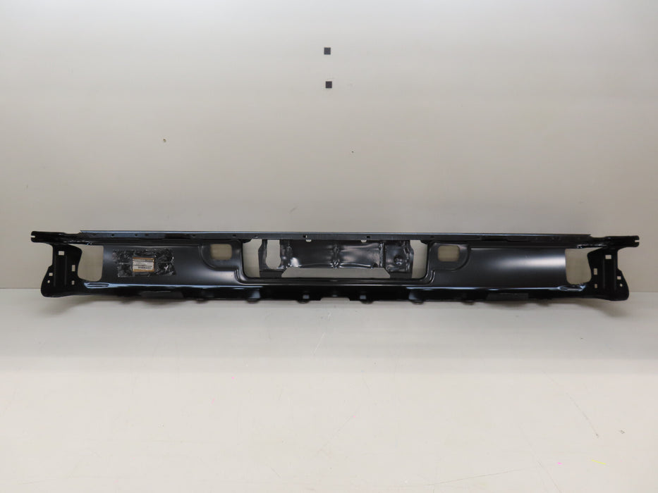 2016-2019 NISSAN TITAN XD REAR BUMPER FACE STEP BAR OEM 85030-EZ30C