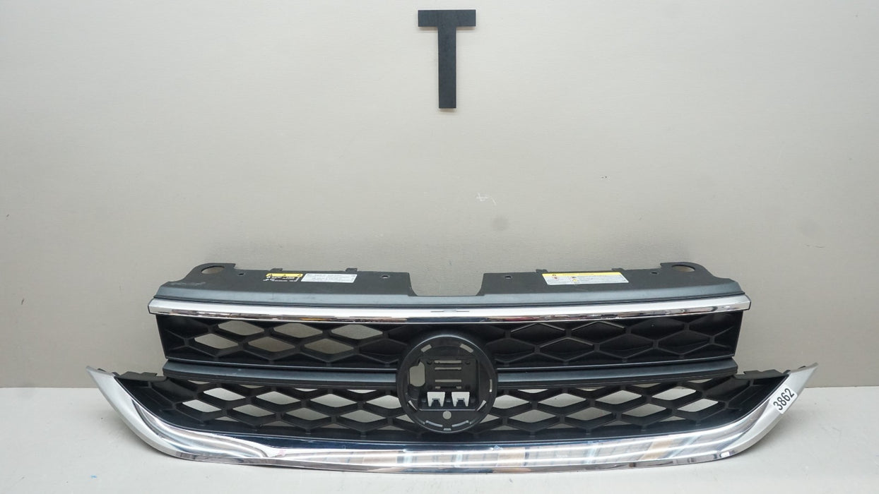 2022-2024 VOLKSWAGEN TAOS FRONT UPPER GRILLE GRILL OEM 2GJ853653