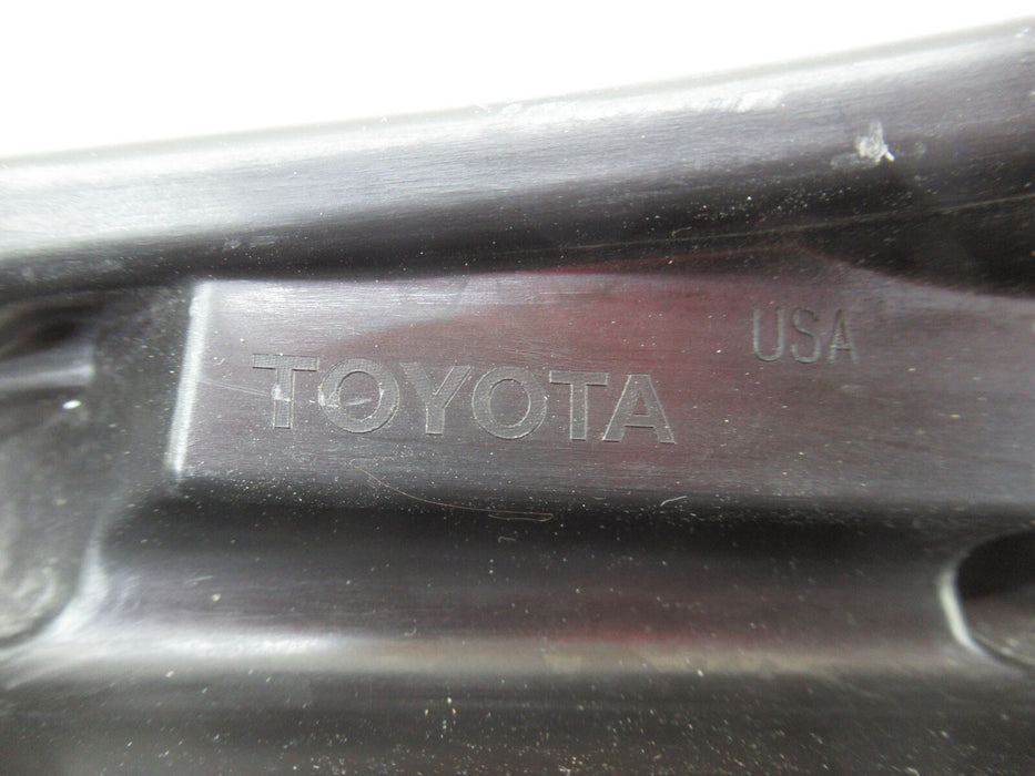 2017-2019 TOYOTA COROLLA FRONT RIGHT PASSENGER SIDE HEADLIGHT LIGHT LAMP OEM