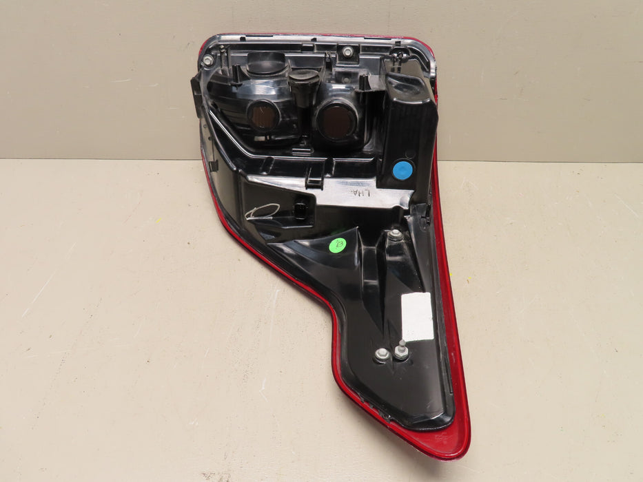 2020-2022 FORD EXPLORER REAR LEFT DRIVER SIDE OUTER TAILLIGHT HALOGEN W/LED OEM