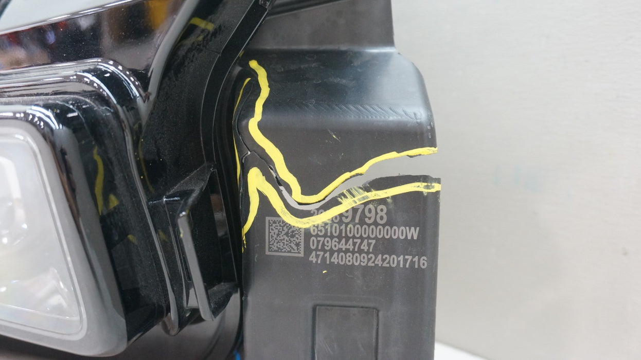 2024-2025 CHEVROLET TRAVERSE FRONT RIGHT PASSENGER SIDE LED HEADLIGHT OEM