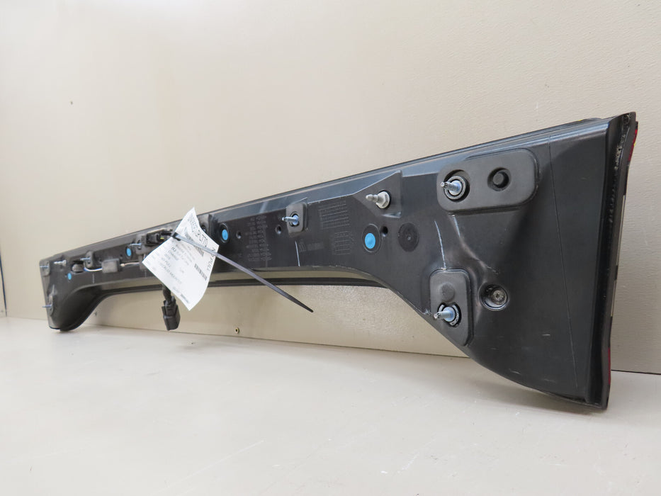 2015-2023 DODGE CHARGER REAR CENTER LAMP TAIL LIGHT BACKUP OEM 68474280AA