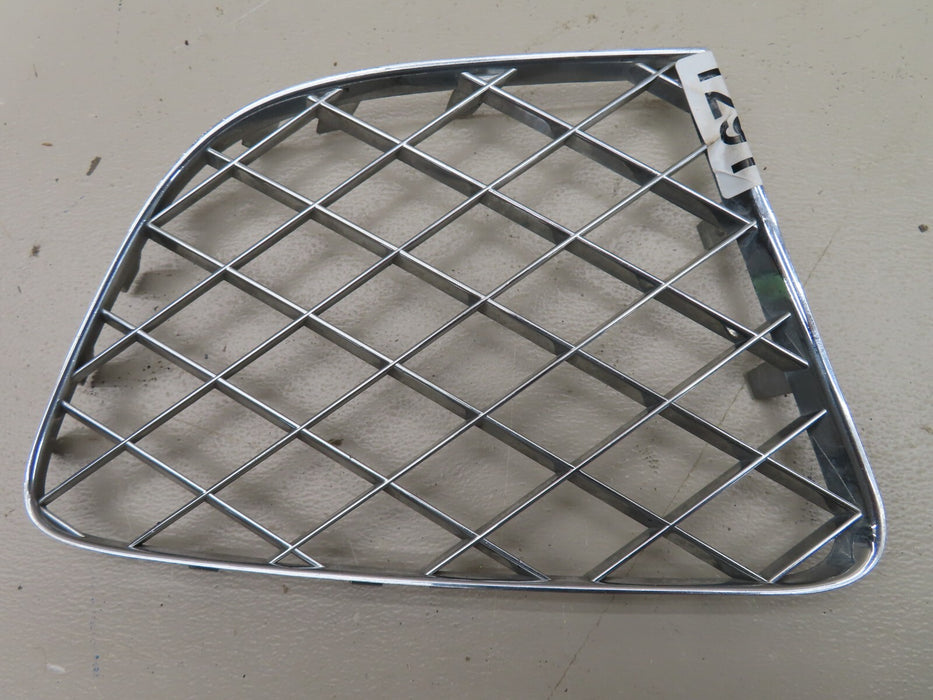 2012-2014 BENTLEY CONTINENTAL FRONT RIGHT PASSENGER SIDE BUMPER GRILL COVER OEM