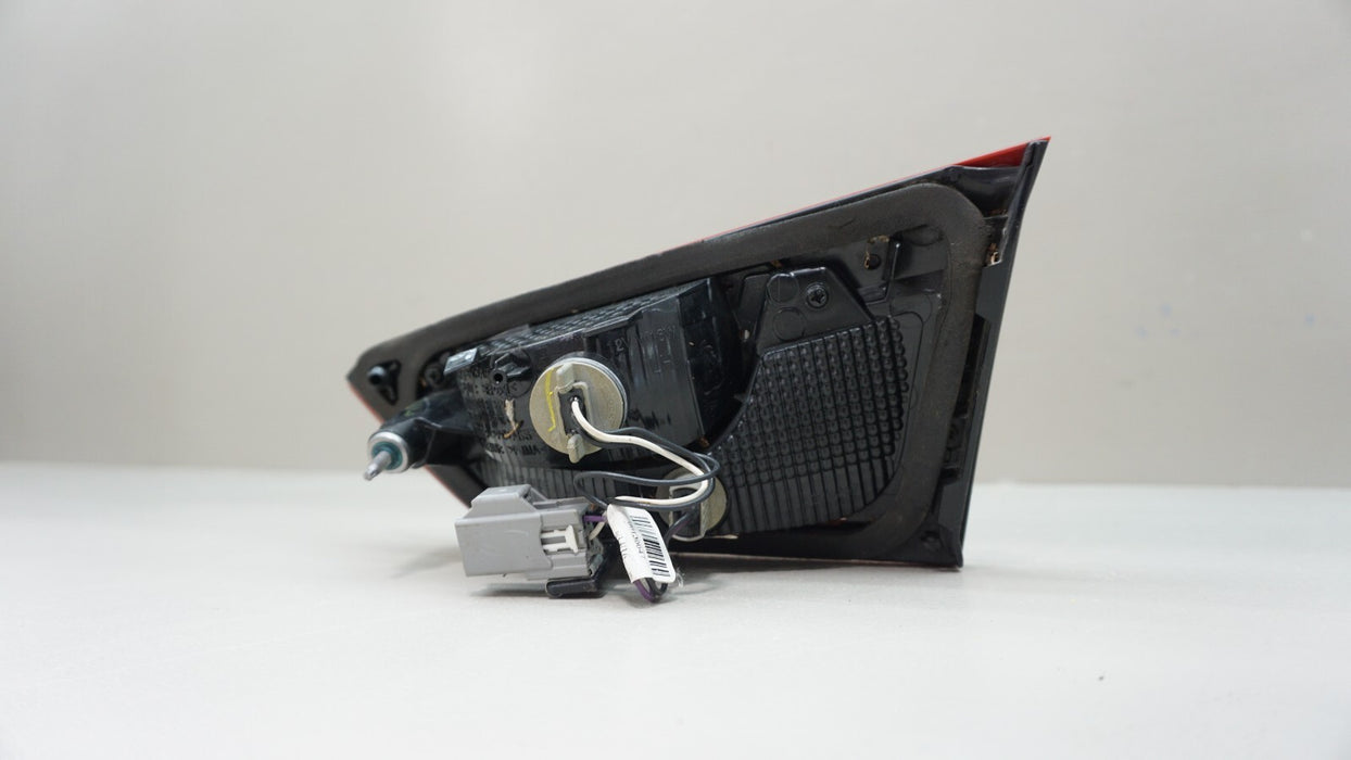 2016-2018 CHEVROLET MALIBU REAR LH LEFT DRIVER SIDE INNER TAIL LIGHT OEM