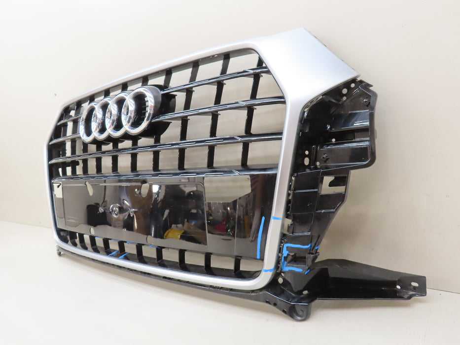 2016-2018 AUDI Q3 FRONT MAIN GRILLE OEM 8U0.853.653