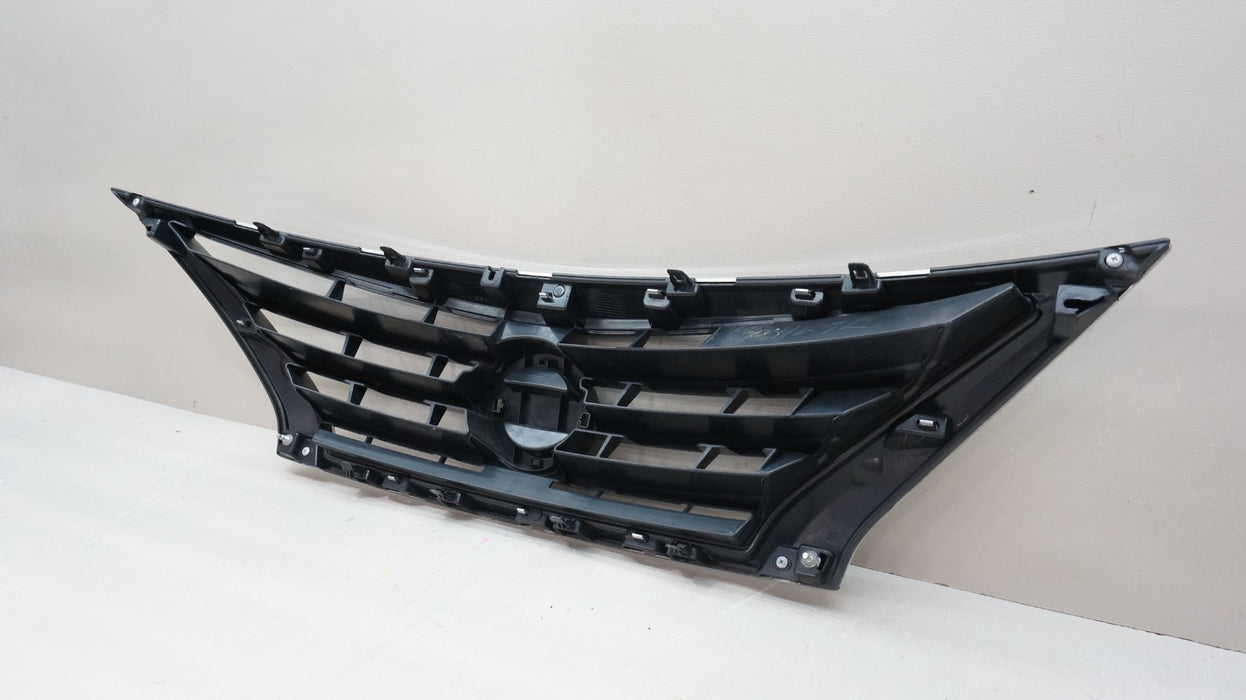 2015-2019 NISSAN VERSA FRONT BUMPER RADIATOR GRILLE OEM 623109KM0A