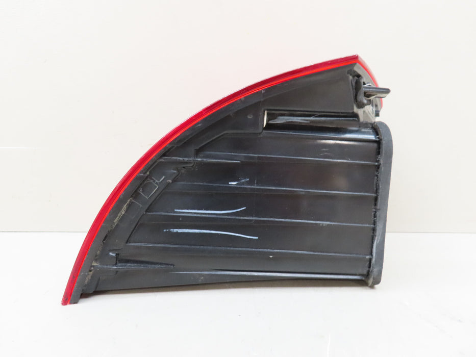 2016-2018 VOLKSWAGEN JETTA REAR RIGHT PASSENGER SIDE OUTER TAIL LIGHT LAMP OEM