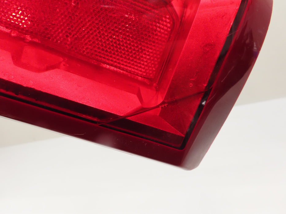 2019-2023 CHEVROLET SILVERADO 1500 REAR RIGHT PASSENGER SIDE TAIL LIGHT OEM