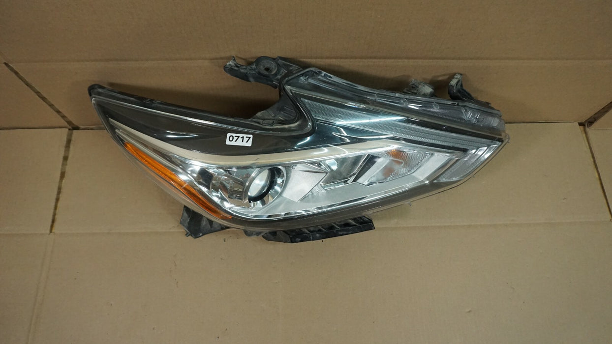 2016-2018 NISSAN ALTIMA RIGHT PASSENGER SIDE HEADLIGHT HALOGEN LAMP LENS OEM
