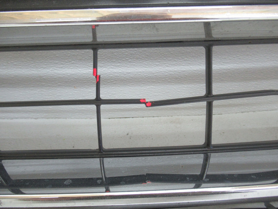 2015-2020 GMC YUKON FRONT GRILL GRILLE CHROME MOLDING PANEL 15 16 17 18 19 OEM