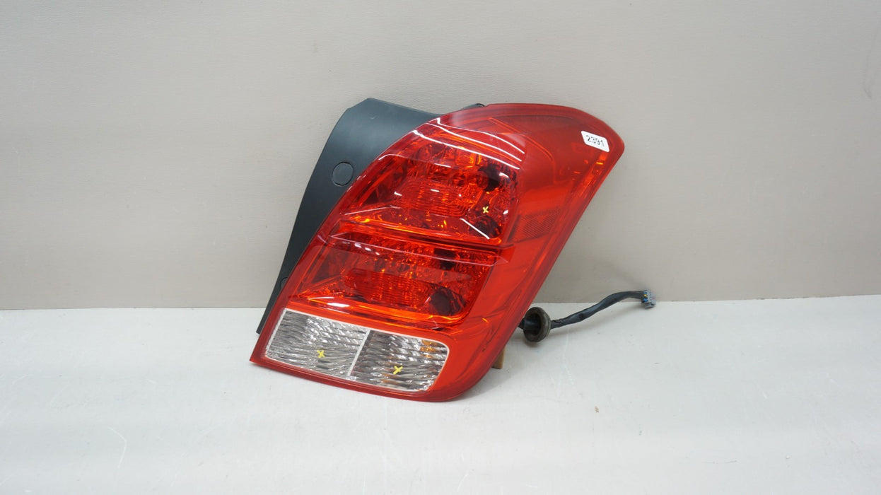 2013-2019 CHEVROLET TRAX REAR RIGHT PASSENGER SIDE TAIL LIGHT OEM