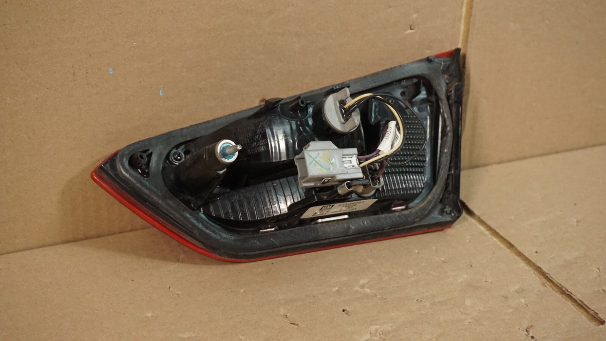 2016-2022 CHEVROLET MALIBU REAR LEFT LH DRIVERS SIDE INNER TAIL LIGHT OEM