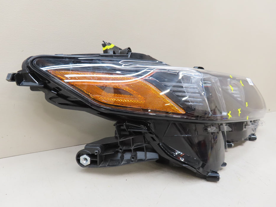 2018-2024 TOYOTA CAMRY HEADLIGHT RIGHT PASSENGER SIDE OEM 9345