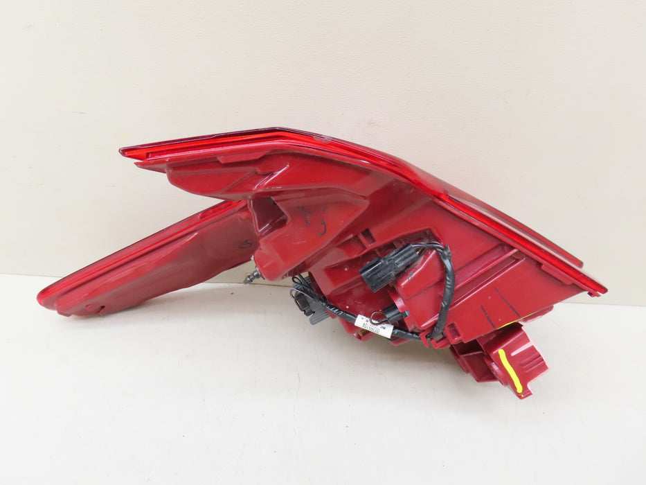 2021-2023 HYUNDAI SANTA FE REAR LEFT DRIVER SIDE TAIL LIGHT OUTER LED OEM