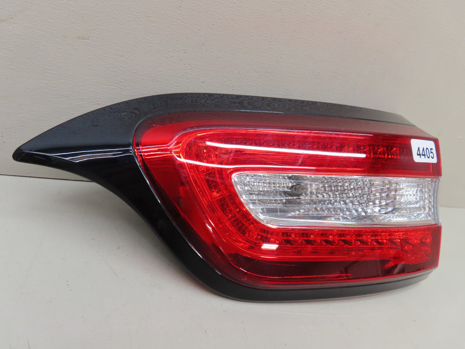 2014-2018 JEEP CHEROKEE REAR RIGHT PASSENGER INNER TAIL LIGHT OEM 68330344AA