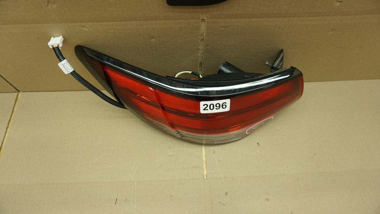 2020-2022 NISSAN SENTRA LEFT DRIVER SIDE TAIL LIGHT HALOGEN OEM 20 21 22