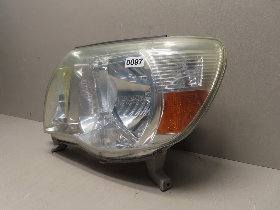 2005-2011 TOYOTA TACOMA FRONT LEFT DRIVER SIDE HALOGEN HEADLIGHT OEM