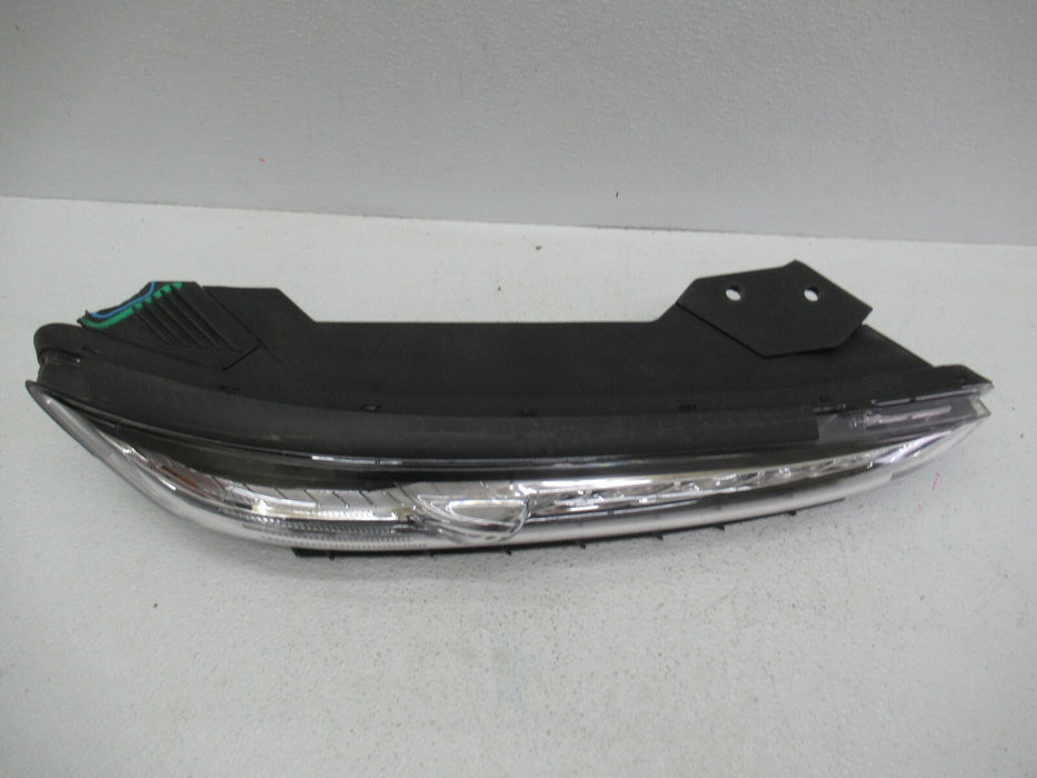 2018-2020 HYUNDAI KONA FRONT RIGHT PASSENGER SIDE DAYLIGHT RUNNING LAMP LED OEM