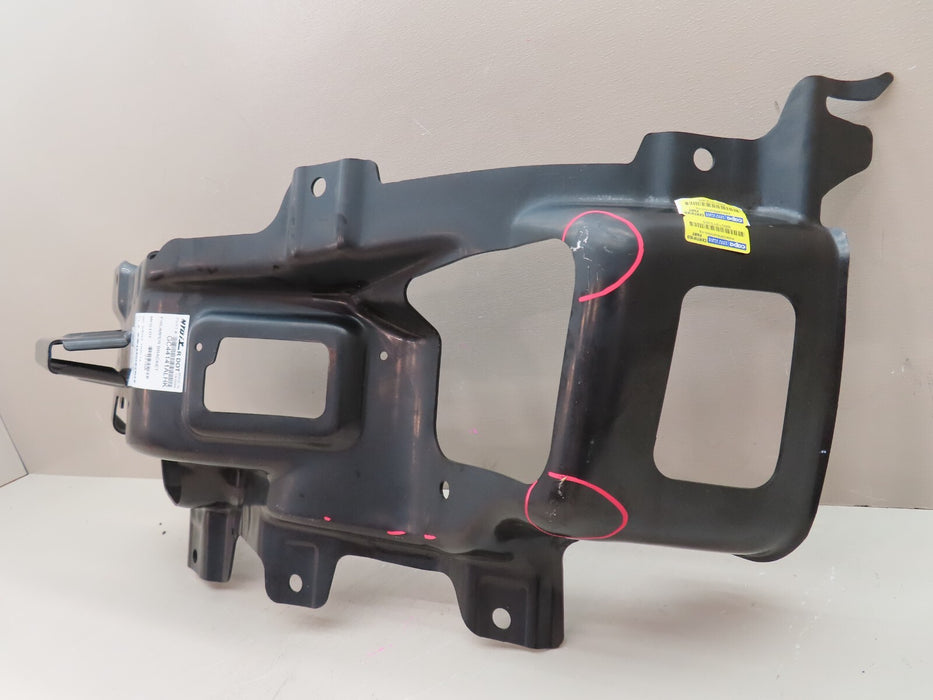 2014-2015 GMC SIERRA 1500 FRONT LEFT BUMPER MOUNT BRACKET AFTERMARKET GM1062109