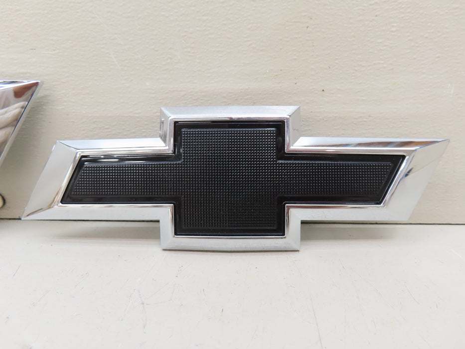 2021-2025 GM CHEVROLET FRONT AND REAR EMBLEM OEM