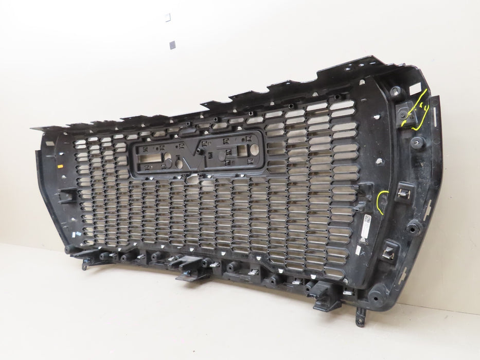 2021-2023 GMC YUKON DENALI SUV FRONT BUMPER RADIATOR GRILLE GRILL OEM 84835783