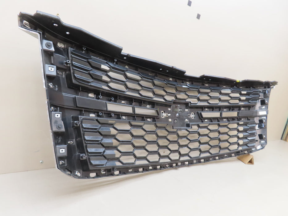 2015-2020 CHEVROLET TAHOE SUBURBAN FRONT RADIATOR GRILLE GRILL OEM 23440914