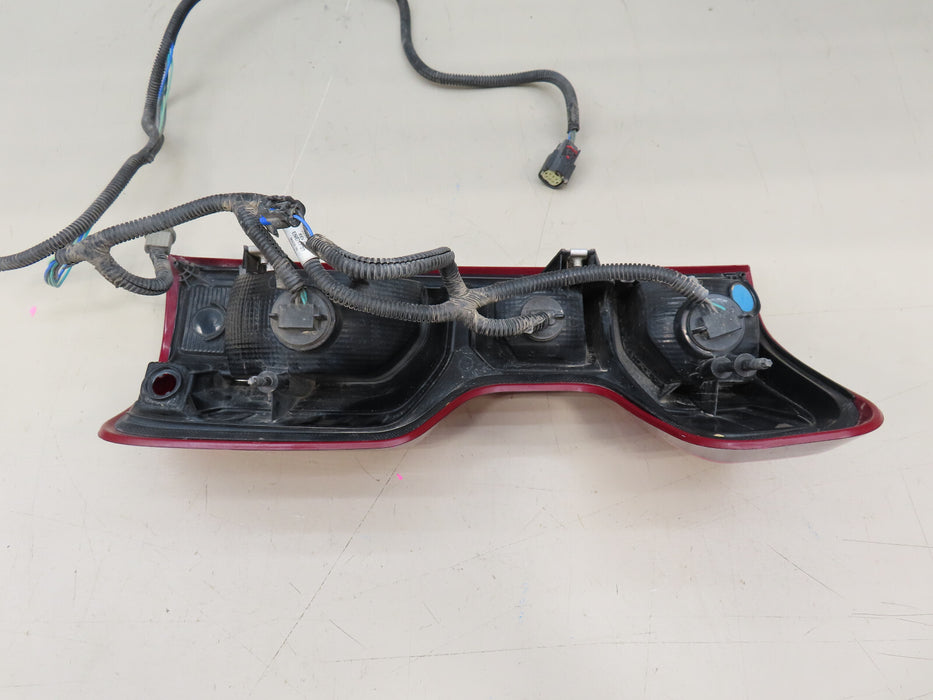 2019-2023 CHEVROLET SILVERADO 1500 2500 3500 REAR LEFT DRIVER TAIL LIGHT OEM