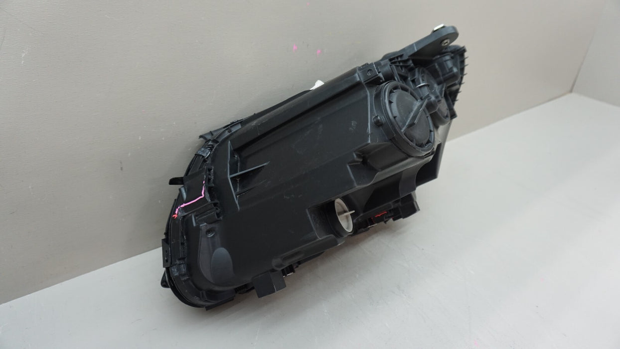2015-2018 MERECEDES-BENZ C-CLASS FRONT RIGHT PASSENGER SIDE HEADLIGHT HALOGEN OE