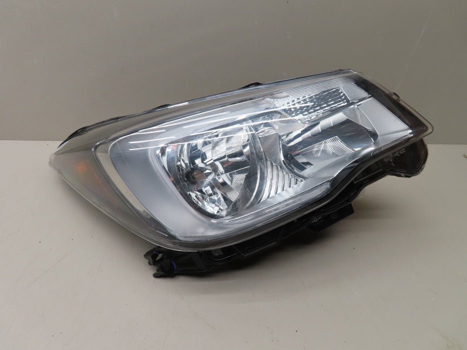 2017-2019 SUBARU FORESTER RIGHT PASSENGER SIDE HEADLIGHT HALOGEN LAMP LIGHT OEM
