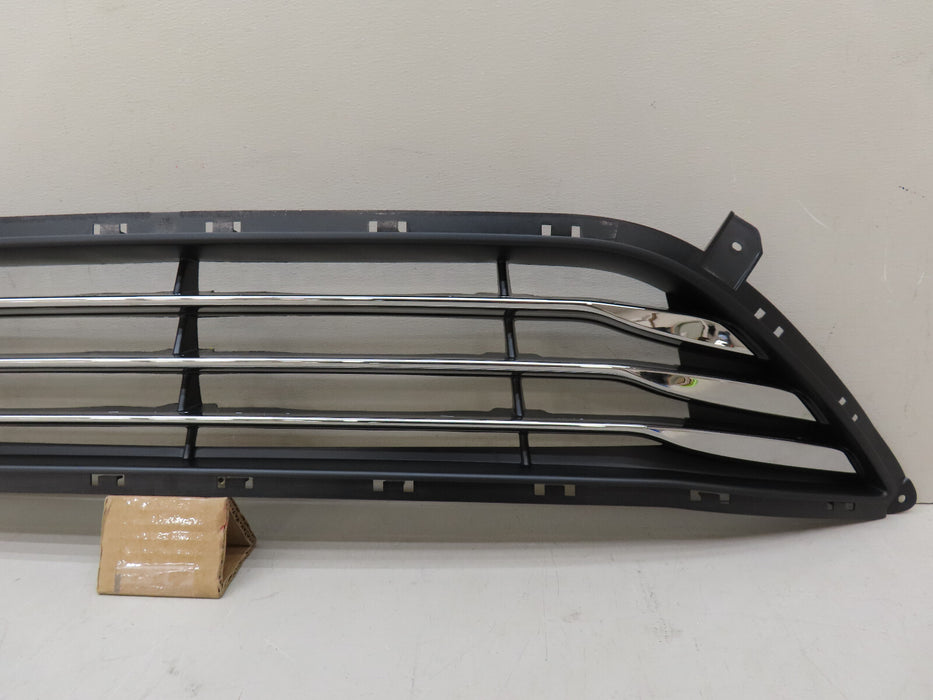 2011-2013 HYUNDAI ELANTRA FRONT LOWER RADIATOR GRILLE GRILL OEM 86560-3X200