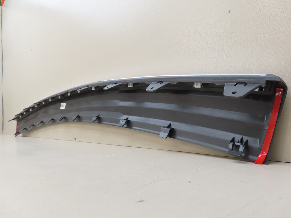 2015-2020 CHEVROLET TAHOE GMC YUKON REAR BUMPER STEP PLATE COVER OEM 29936468