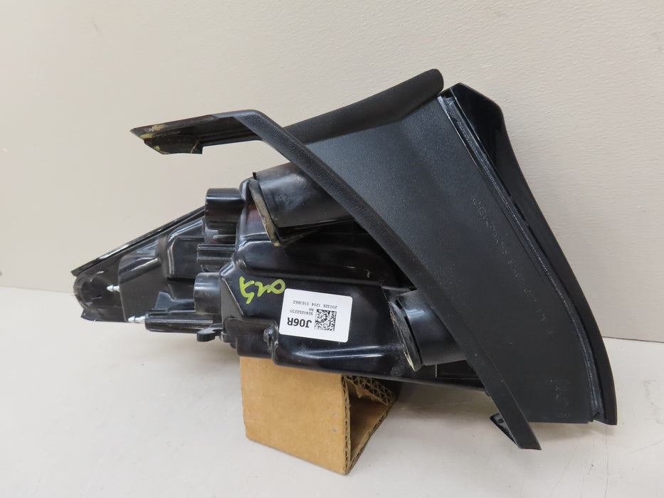 2020-2022 HYUNDAI IONIQ REAR RIGHT PASSENGER SIDE TAIL LIGHT OUTER OEM