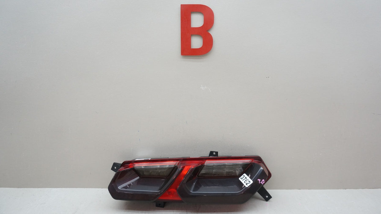 2014-2019 CHEVROLET CORVETTE C7 REAR PASSENGER RIGHT TAILLIGHT 23170470 OEM