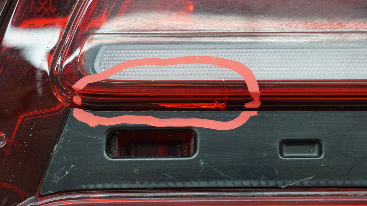2021 GENESIS GV80 REAR RH RIGHT PASSENGER SIDE INNER TAIL LIGHT OEM