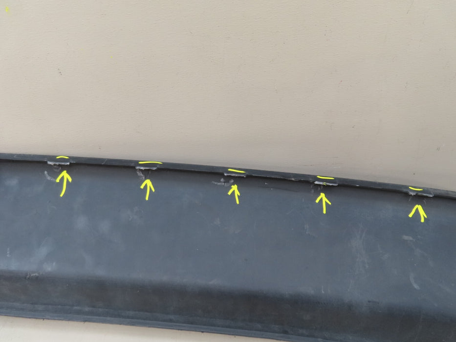 2015-2020 CHEVROLET TAHOE/SUBURBAN FRONT LOWER AIR DAM DEFLECTOR OEM 22936501
