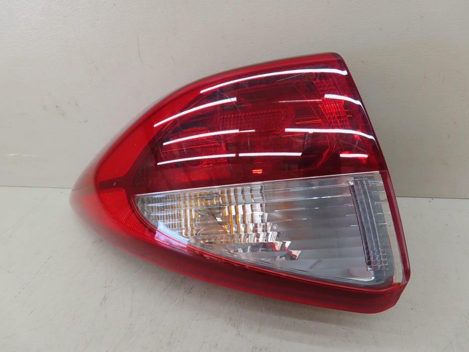 2016-2018 HYUNDAI TUCSON REAR LEFT DRIVER SIDE TAIL LIGHT OEM