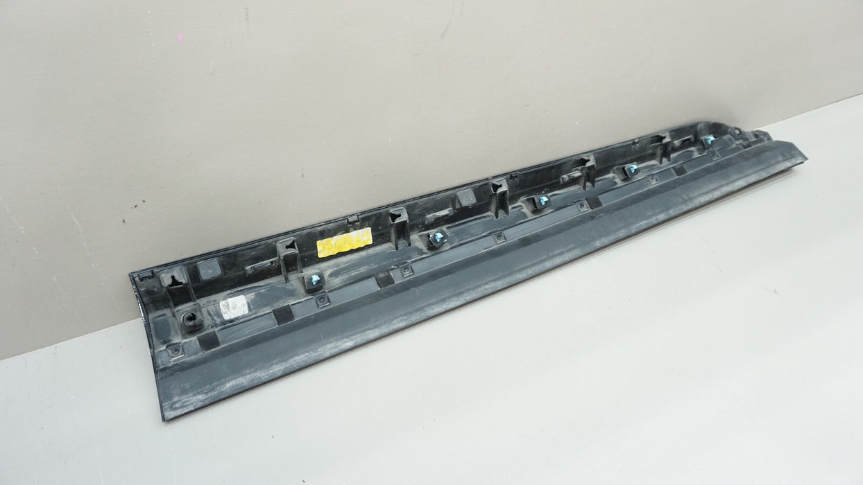 2021-2022 KIA SORENTO FRONT LEFT DOOR MOLDING TRIM OEM 87767R5300
