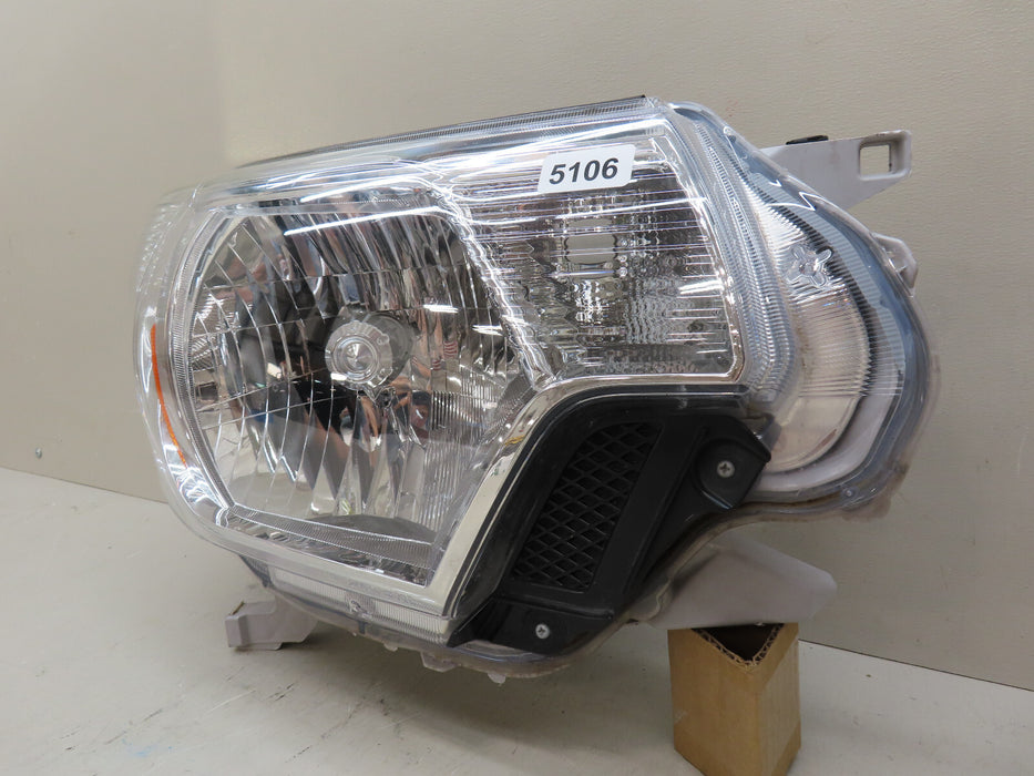2012-2015 TOYOTA TACOMA RIGHT PASSENGER SIDE HEADLIGHT OEM