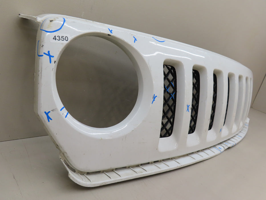 2011-2017 JEEP PATRIOT FRONT MAIN BUMPER GRILLE OEM 11MK74-J-1150M