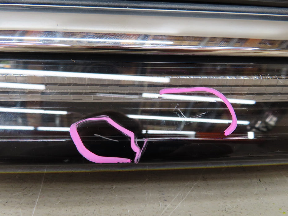 2022 2023 MERCEDES-BENZ EQS 580 FRONT CENTER LIGH BAR LED OEM