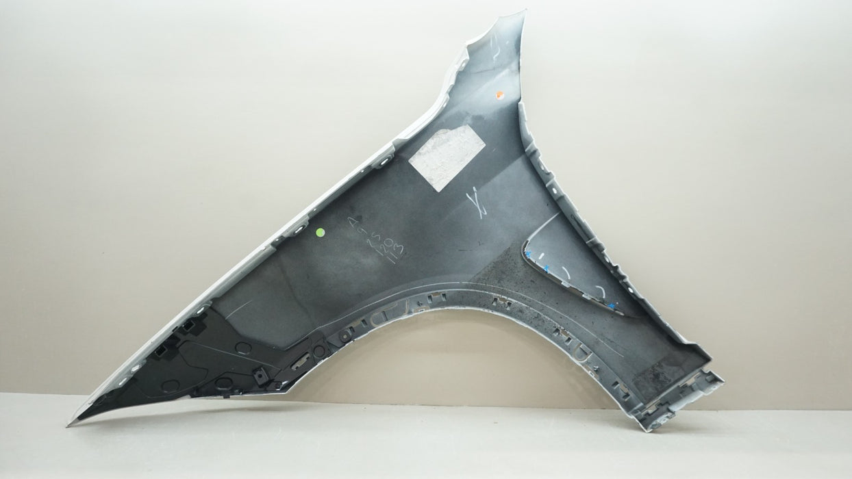 2014-2018 BMW X5 F15 RH RIGHT PASSENGER FRONT FENDER 51658056338 51657373542 OEM